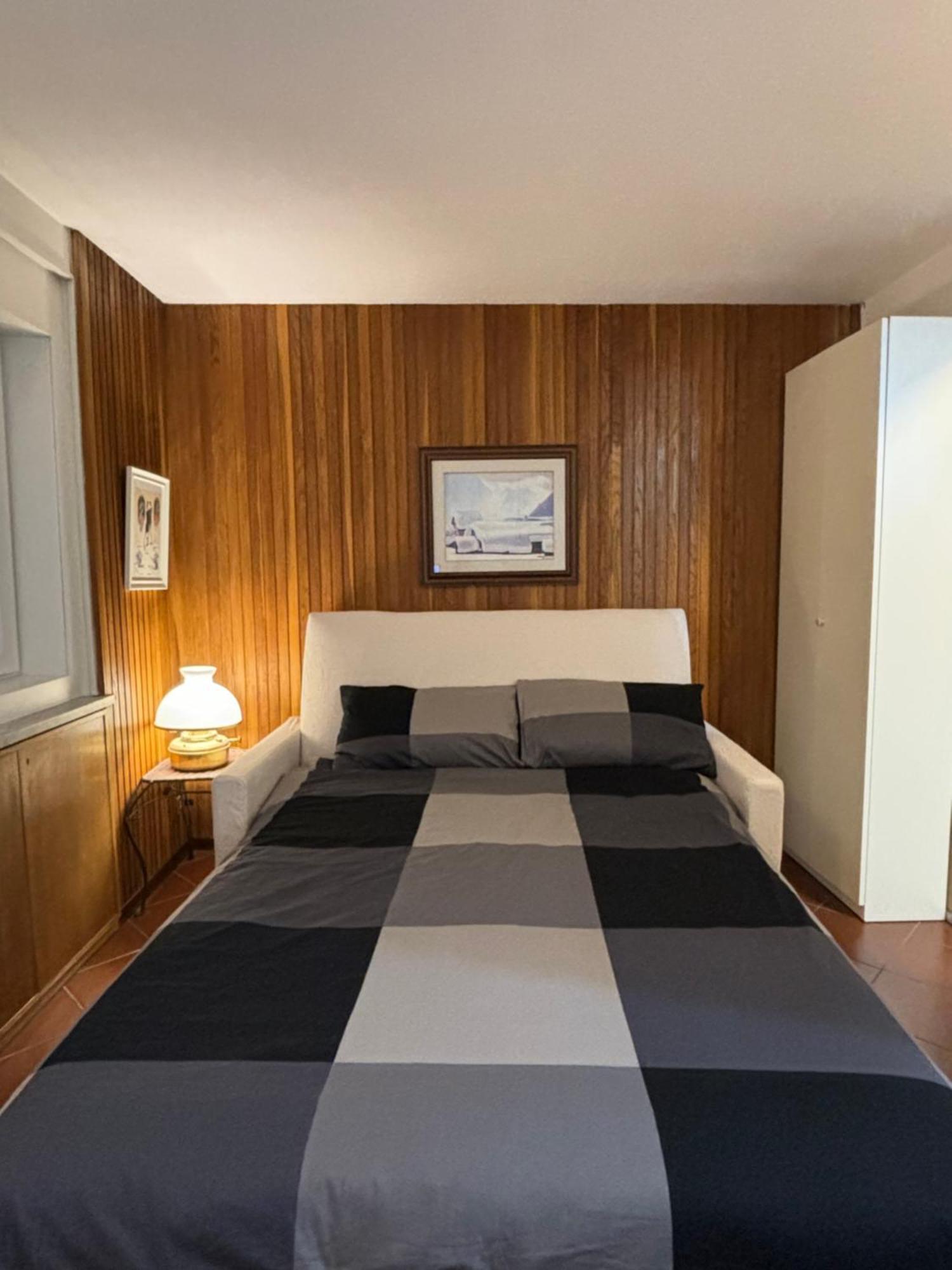 Casa Di Valentina Apartment Бройл-Червиня Екстериор снимка